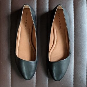 NWT Lucky Brand Archh Flat